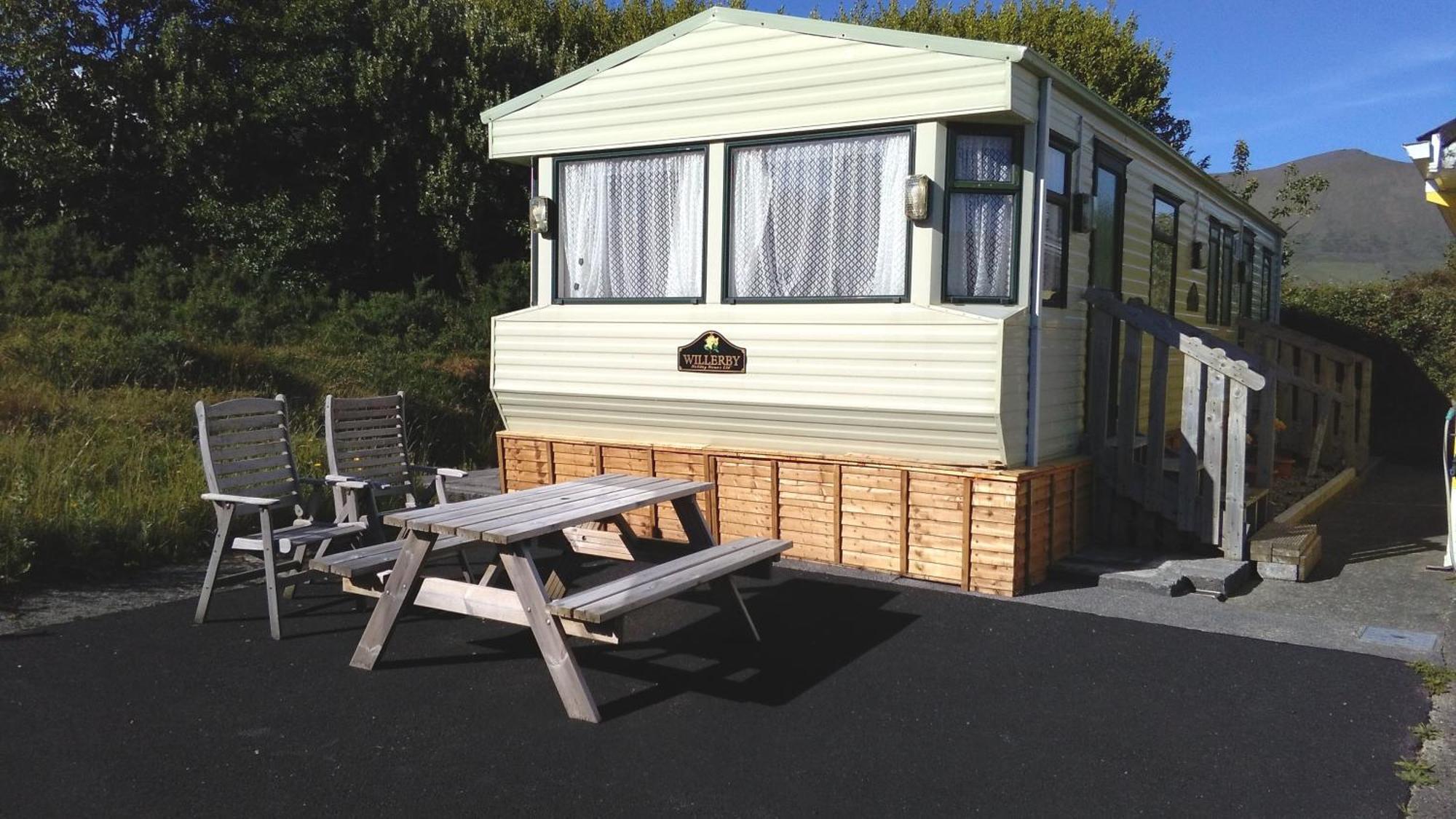 Cosy Chalet Mobile Home , Peace & Quiet Дингъл Екстериор снимка